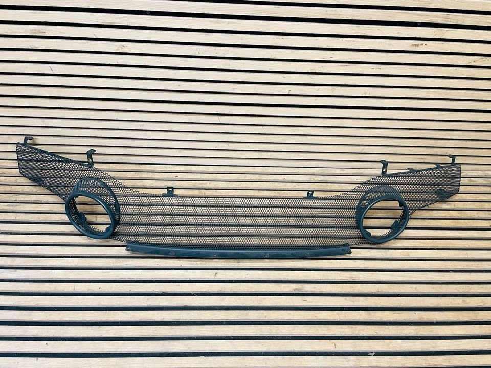 McLaren GT Rear Grille