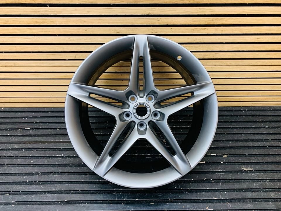 Ferrari SF90 Front Alloy Wheel - Image 4
