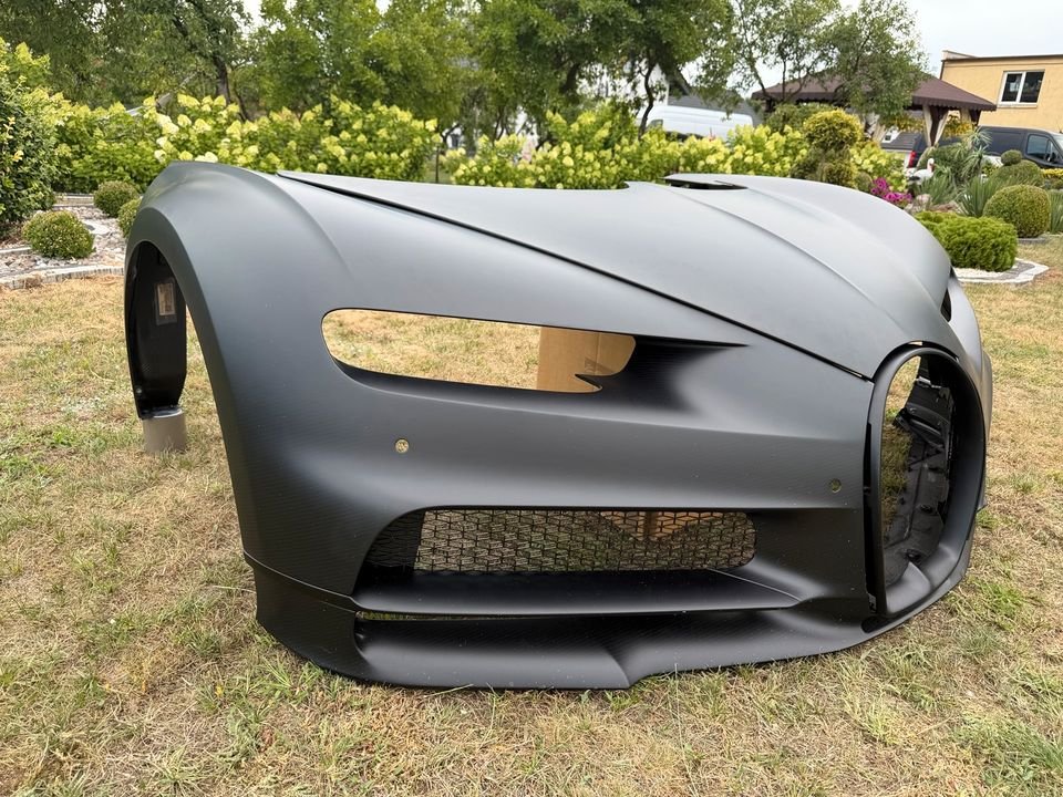 Bugatti Chiron carbon front body package
