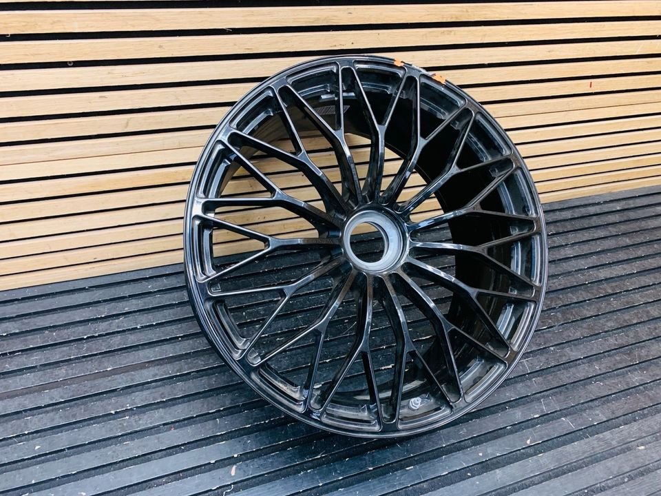 Lamborghini Aventador 20-Inch Front Alloy Wheel