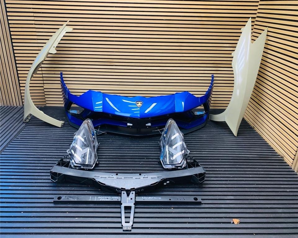 Lamborghini Aventador S front-end body