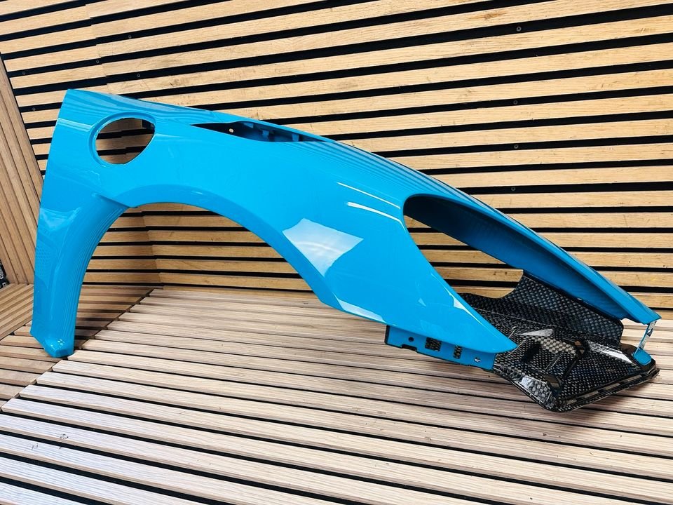 Porsche GT4 RS front fenders - Image 4