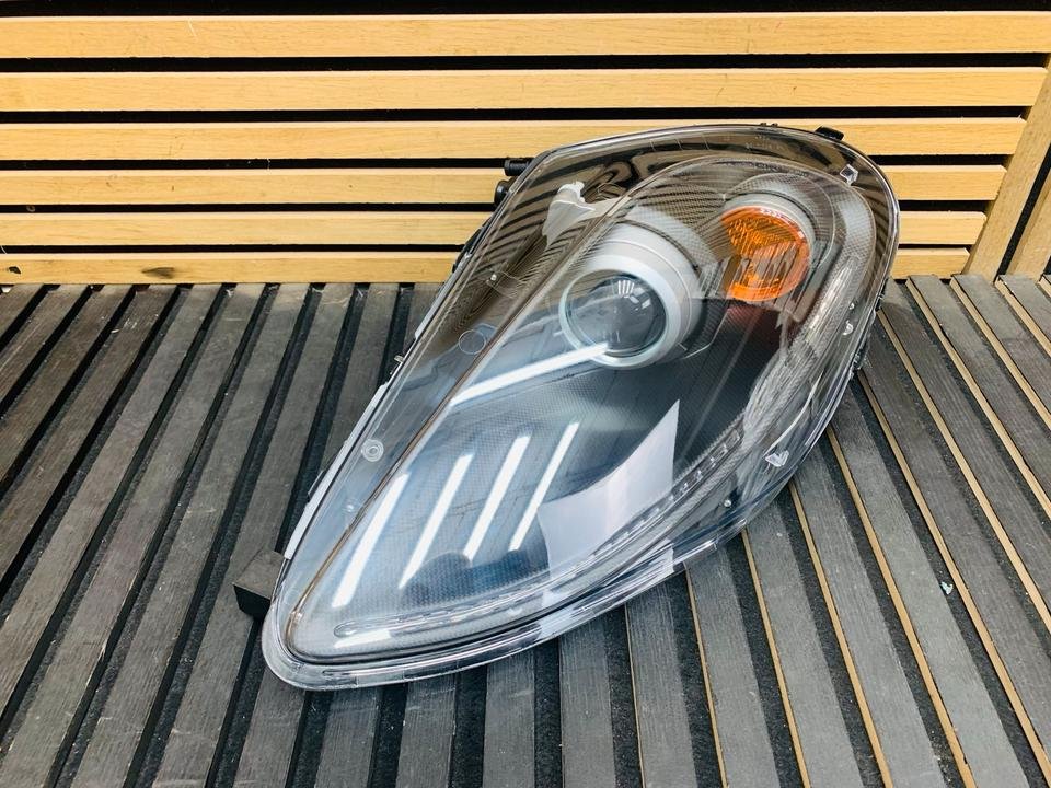 Ferrari F430 Scuderia Left Carbon Headlight - Image 4