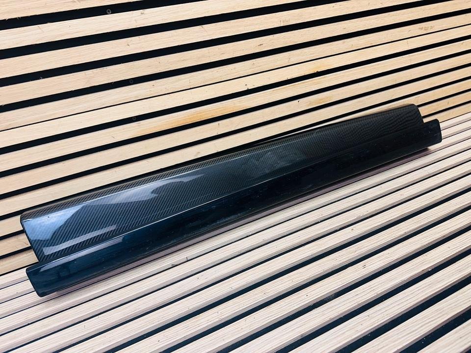 Aston Martin DBX 707 front right carbon door trim