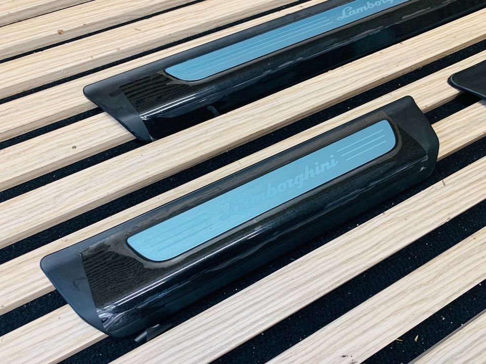 Lamborghini Urus Side Sill Panel - Image 5