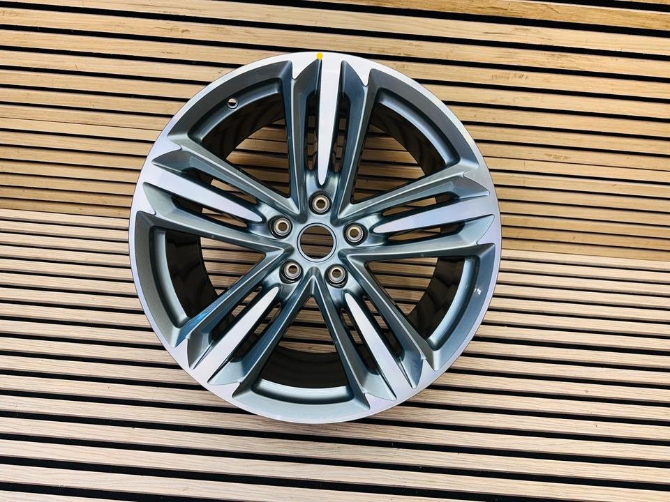 Bentley GT GTC 21-Inch Rear Alloy Wheel - Image 6