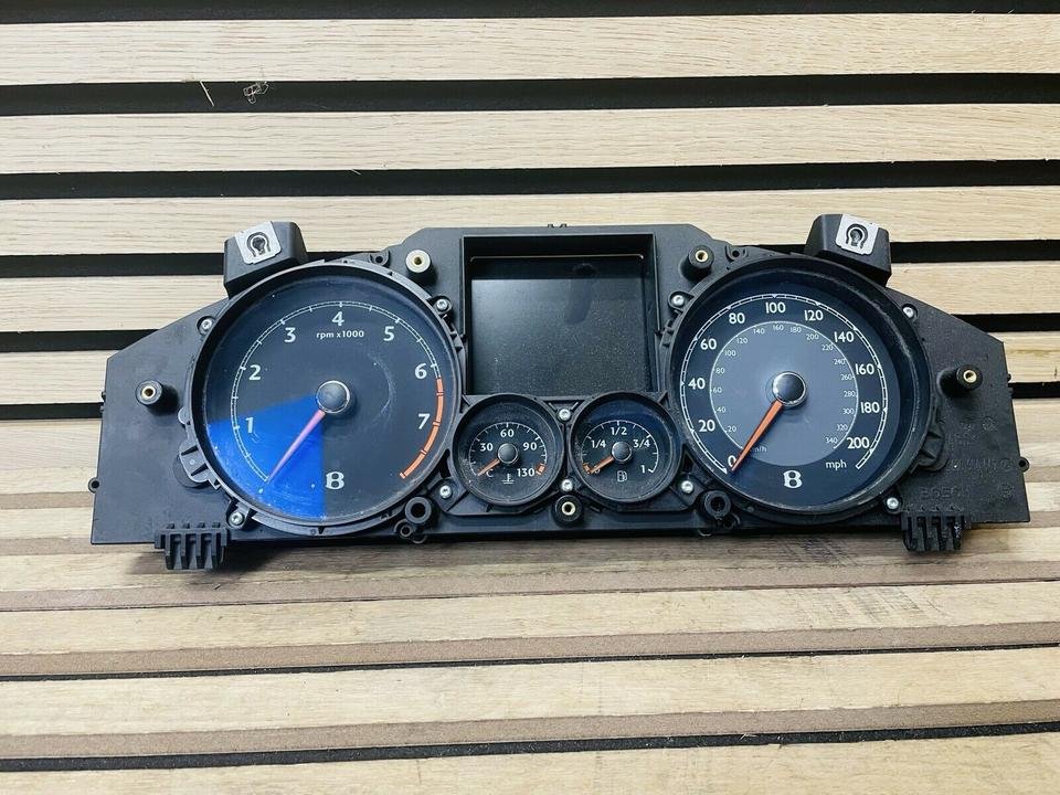 Bentley Continental GT  GTC instrument cluster