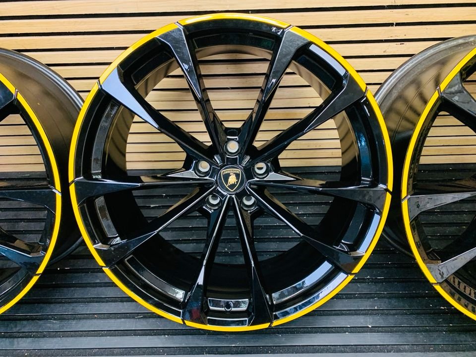 Lamborghini Urus 23-inch alloy wheel set - Image 7