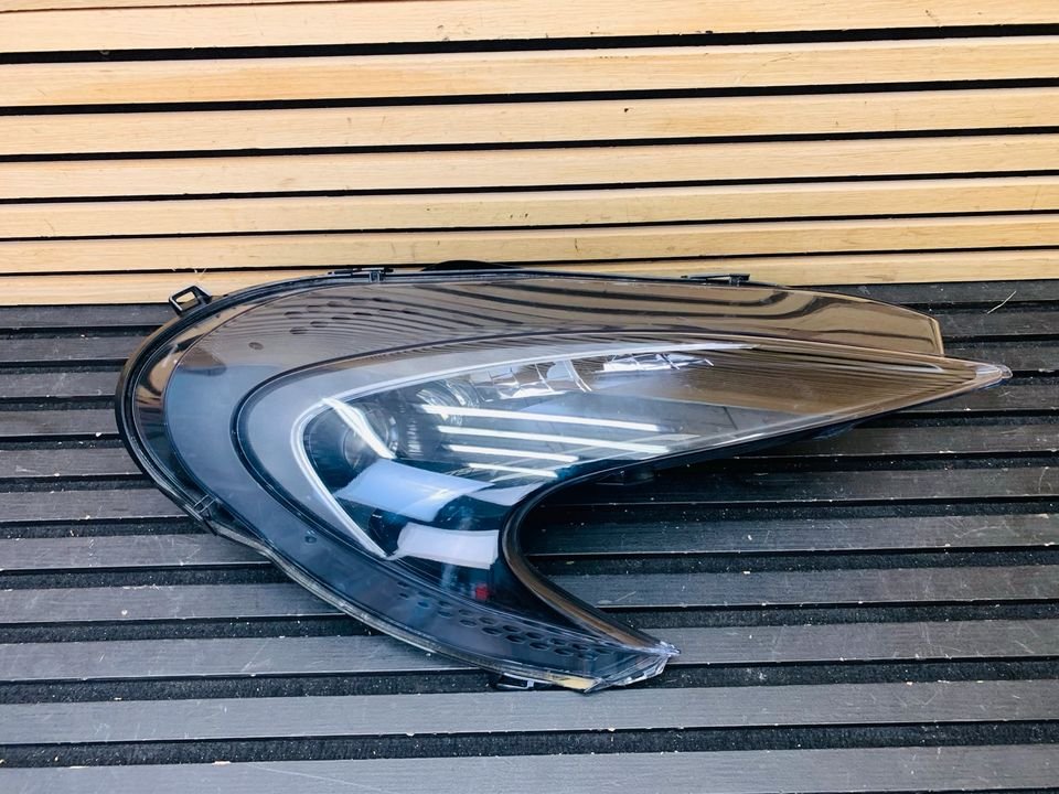 McLaren 675LT Right Headlight - Image 4