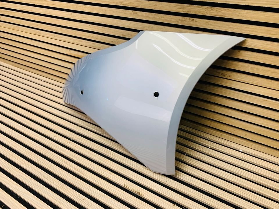 Aston Martin DB11 right rear side panel - Image 5