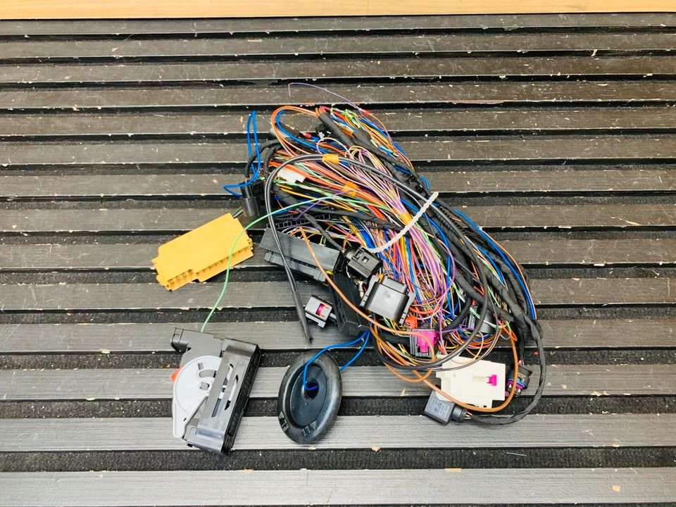 Porsche 992 Wiring Harness Section - Image 6