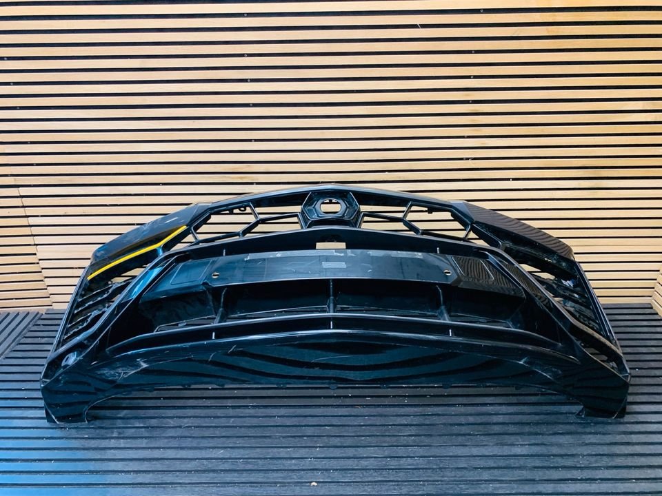 Lamborghini Urus Front Bumper - Image 6