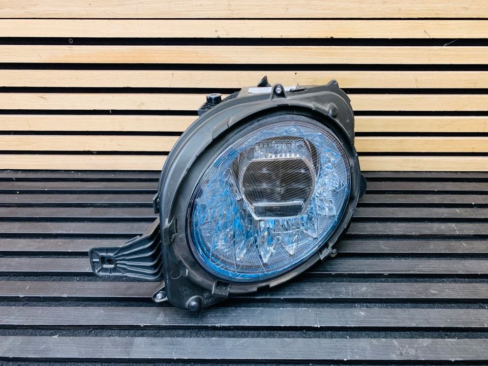 Bentley Flying Spur Left Headlight - Image 6