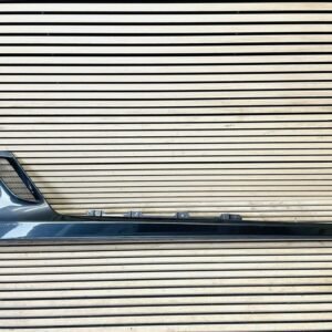 Ferrari 599 GTO right carbon side skirt