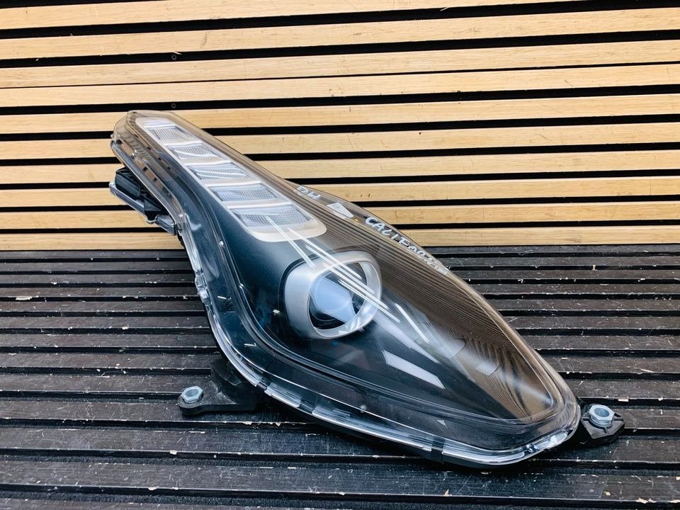 Ferrari California T Right Headlight - Image 3